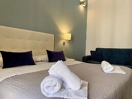 A Due Passi dal Ponte