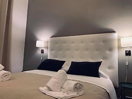 A Due Passi dal Ponte