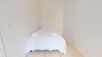 Large and Bright Apartment in Centre