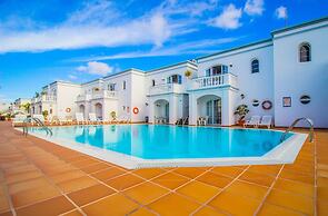 Apartamentos Corona Mar