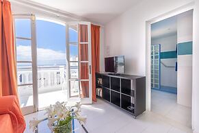 Apartamentos Corona Mar