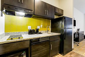MainStay Suites Winfield - Teays Valley