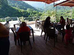 Hostal Alto De La Montaña