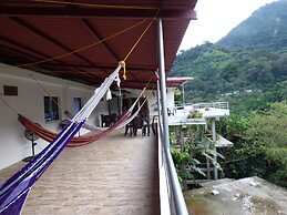 Hostal Alto De La Montaña