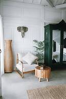 White Tortoise Eco Villa's