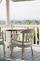 White Tortoise Eco Villa's