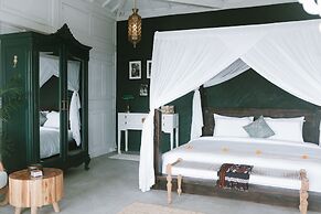 White Tortoise Eco Villa's