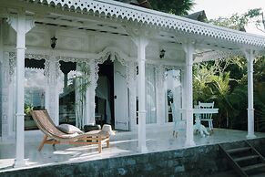 White Tortoise Eco Villa's