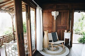 White Tortoise Eco Villa's