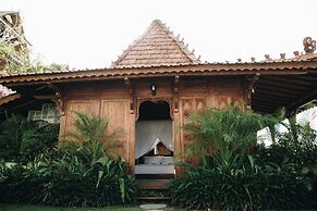 White Tortoise Eco Villa's