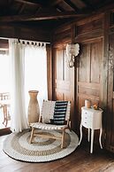 White Tortoise Eco Villa's