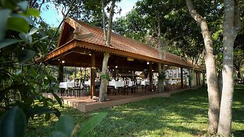 Mane Family Vacation