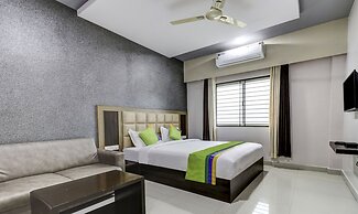 Treebo Sahara Suites