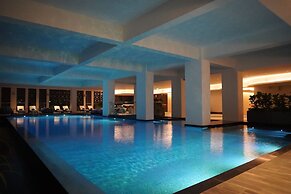 Zealax Hotel & Residence