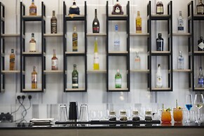 Zealax Hotel & Residence