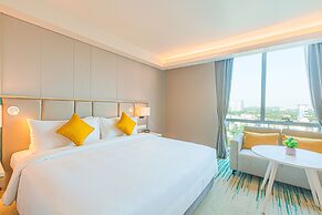 Zealax Hotel & Residence