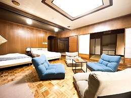 Lestel Naha - Hostel