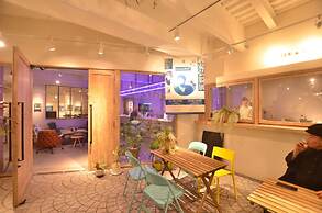 Lestel Naha - Hostel