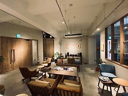 Lestel Naha - Hostel