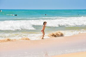 International Beach Hotel and Restaurant