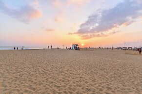 International Beach Hotel and Restaurant