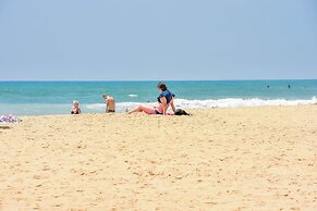 International Beach Hotel and Restaurant