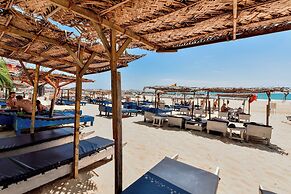 International Beach Hotel and Restaurant