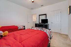 Impressive Waterfront Retreat Near Disney With Cinema Room - 5bd/4ba P