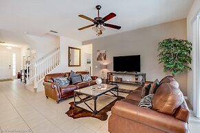 Impressive Waterfront Retreat Near Disney With Cinema Room - 5bd/4ba P