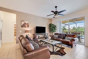 Impressive Waterfront Retreat Near Disney With Cinema Room - 5bd/4ba P