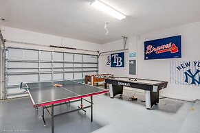 Impressive Waterfront Retreat Near Disney With Cinema Room - 5bd/4ba P