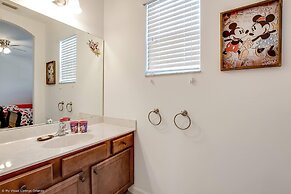 Impressive Waterfront Retreat Near Disney With Cinema Room - 5bd/4ba P