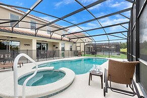Impressive Waterfront Retreat Near Disney With Cinema Room - 5bd/4ba P