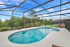 Impressive Waterfront Retreat Near Disney With Cinema Room - 5bd/4ba P