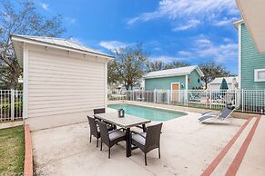 Stylish NEW Renovation in Reunion Resort - Large Patio and Pool Deck 3