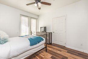 Fresh and Remodeled in Vista Cay! Townhome - 3br/3.5ba 3vc045