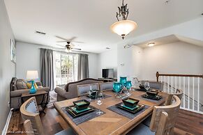 Fresh and Remodeled in Vista Cay! Townhome - 3br/3.5ba 3vc045