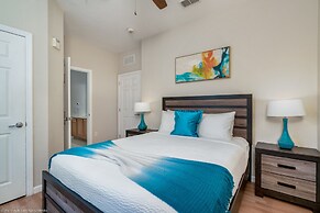 Stylish and Accessible in Vista Cay With Lake View - 3bd/2ba Condo 3vc