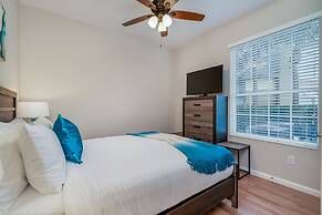 Stylish and Accessible in Vista Cay With Lake View - 3bd/2ba Condo 3vc