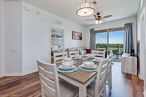 Stylish and Contemporary Vista Cay Hideaway - Lake View 3bd/2ba #3vc41