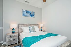 Stylish and Contemporary Vista Cay Hideaway - Lake View 3bd/2ba #3vc41