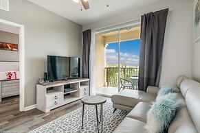 Stylish and Contemporary Vista Cay Hideaway - Lake View 3bd/2ba #3vc41