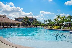 Stylish and Contemporary Vista Cay Hideaway - Lake View 3bd/2ba #3vc41