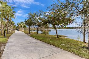 Stylish and Contemporary Vista Cay Hideaway - Lake View 3bd/2ba #3vc41