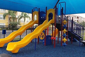 Stylish and Contemporary Vista Cay Hideaway - Lake View 3bd/2ba #3vc41