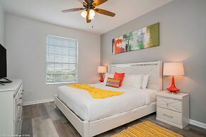 Stylish and Contemporary Vista Cay Hideaway - Lake View 3bd/2ba #3vc41