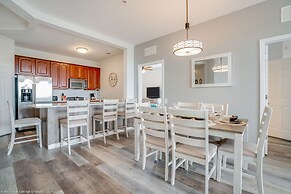 Stylish and Contemporary Vista Cay Hideaway - Lake View 3bd/2ba #3vc41