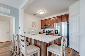 Stylish and Contemporary Vista Cay Hideaway - Lake View 3bd/2ba #3vc41