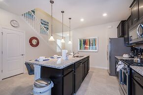 Breathtaking Spacious Pool Home Near Disney. Star Wars Room! 7BD #7st4