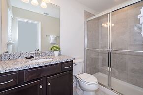 Breathtaking Spacious Pool Home Near Disney. Star Wars Room! 7BD #7st4